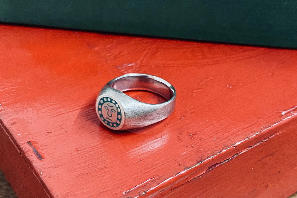 #030 - Signet Ring Sun