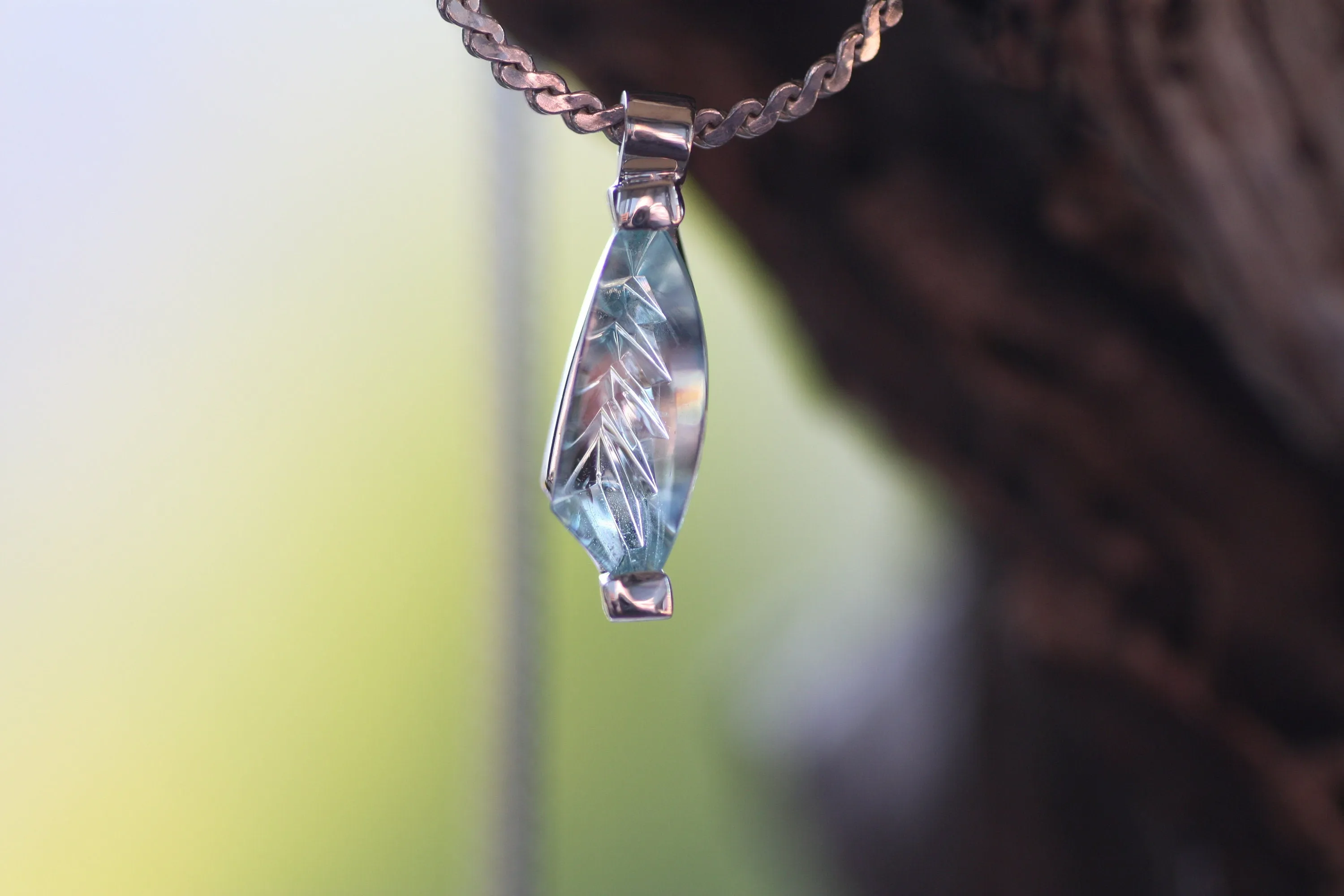 Aquamarine silver pendant