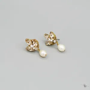 Ella Pearl Chandelier