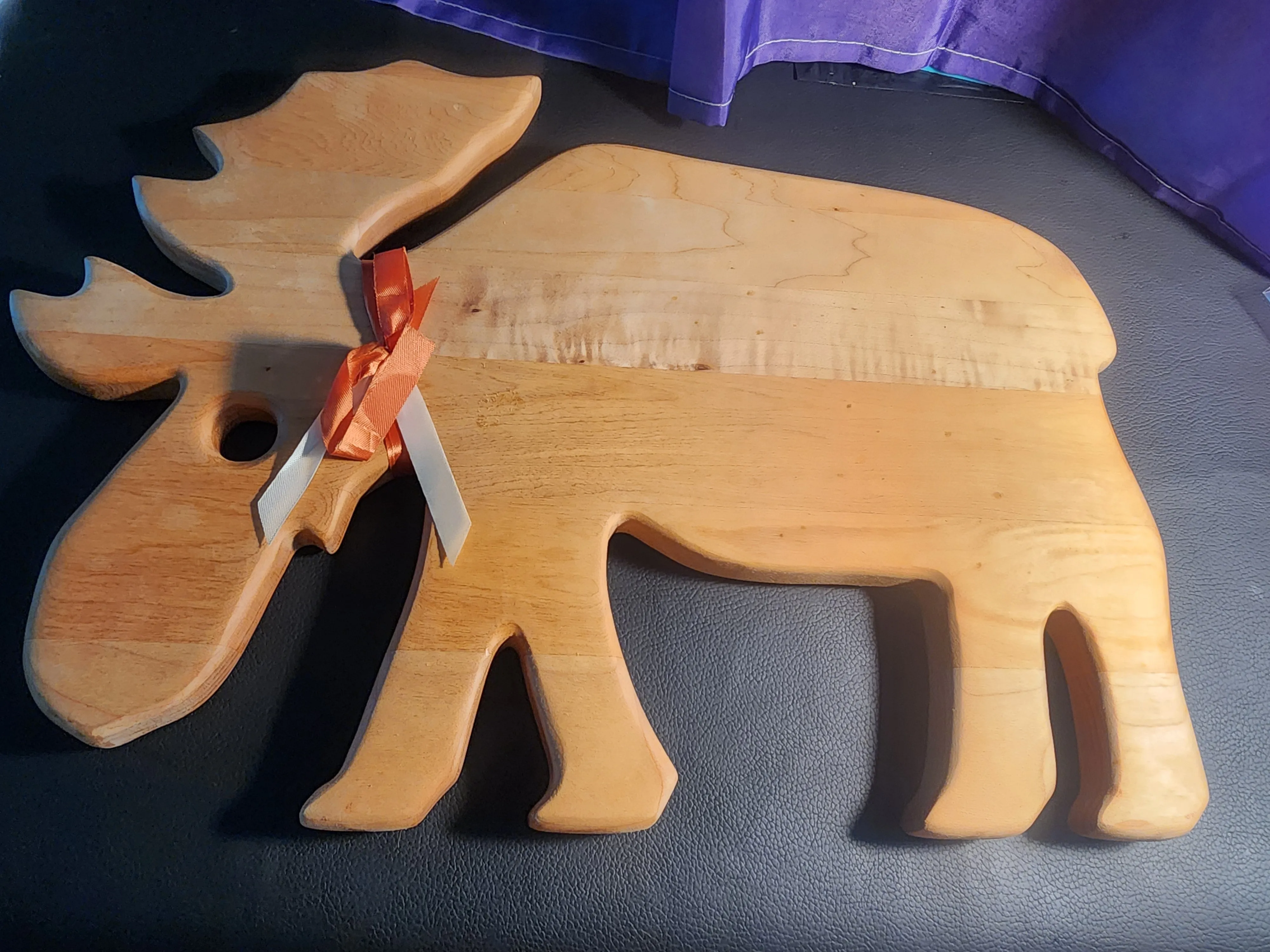 Majestic Moose Wooden Cutting Board - Generous 16" x 11.5" Surface