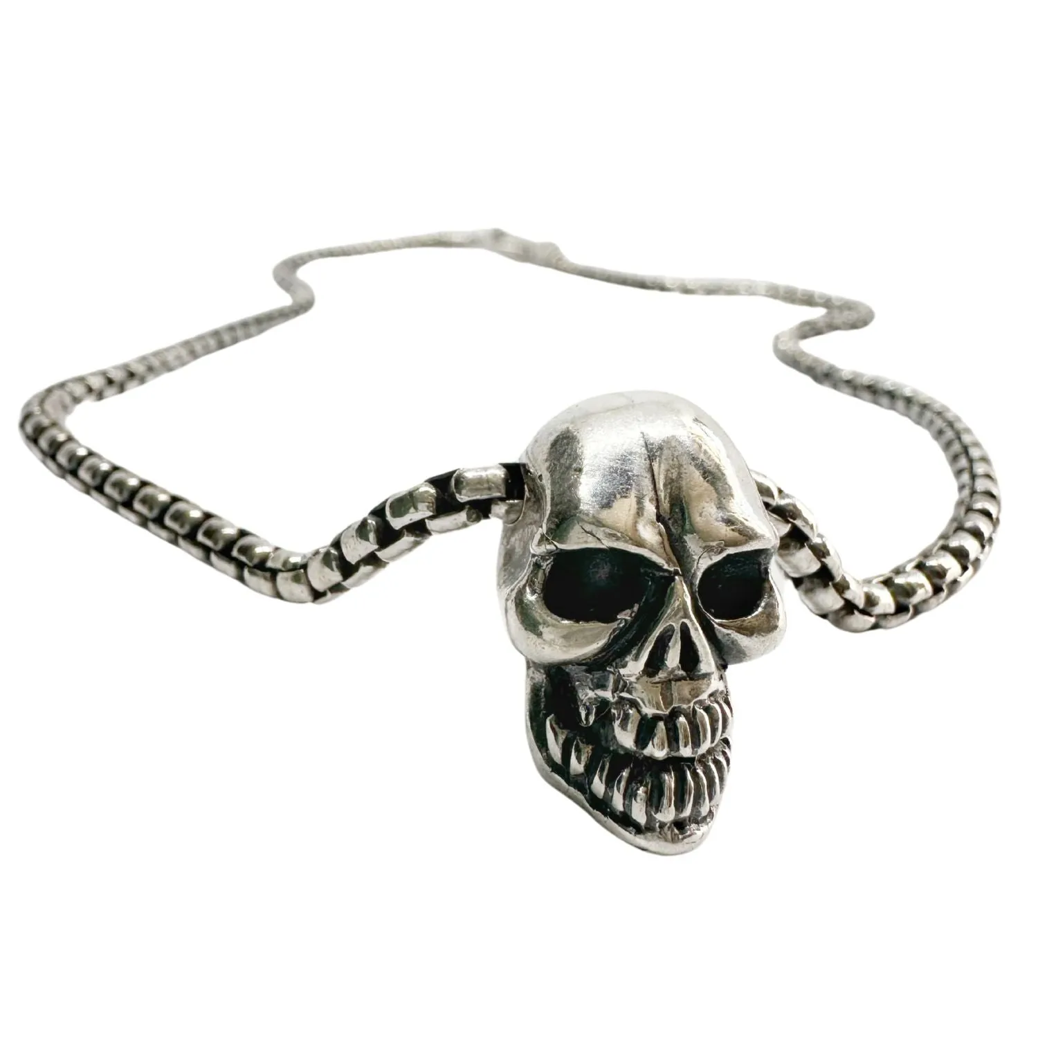 Skull Box Chain T-Bar
